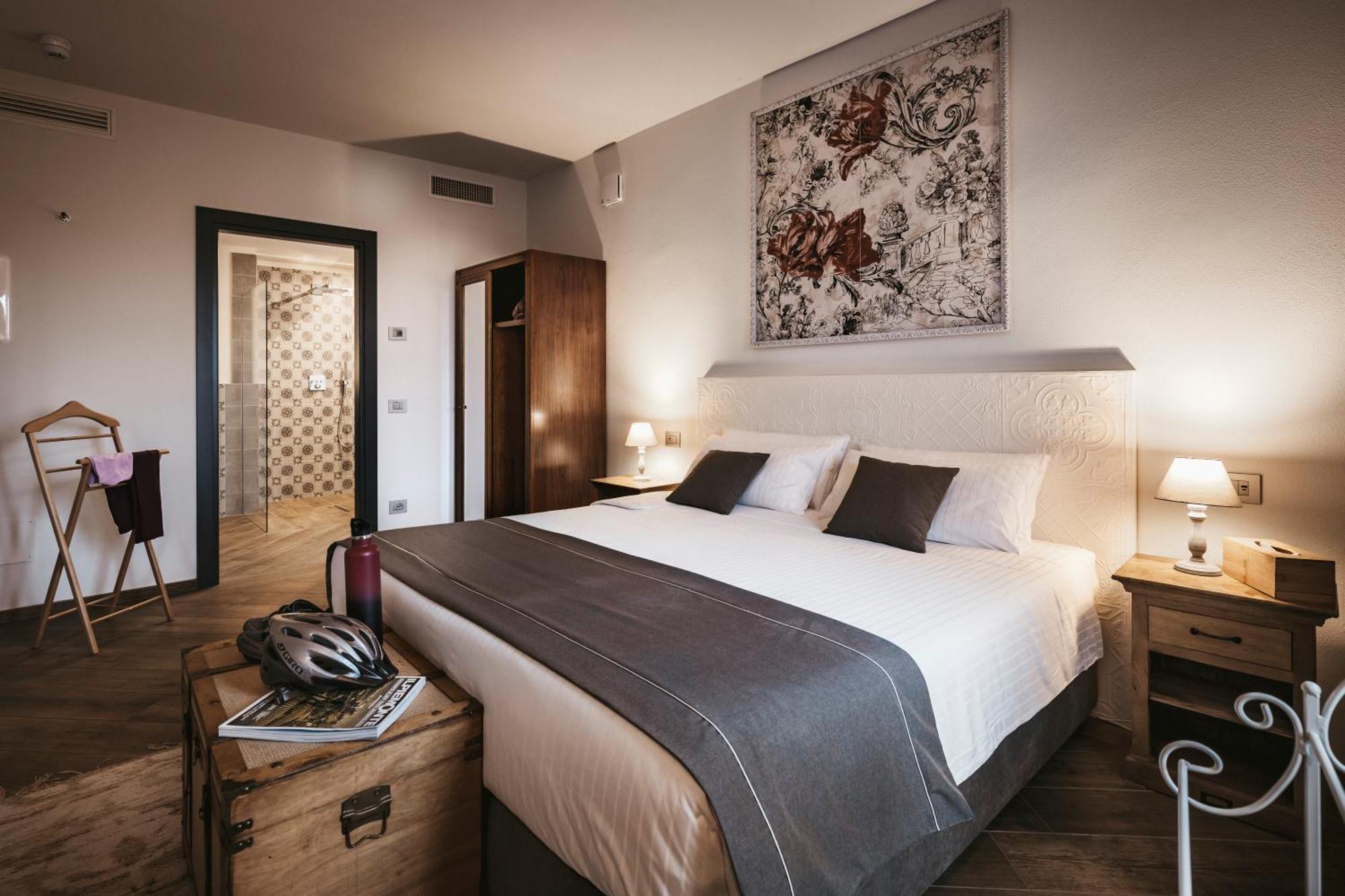 Relais Almaranto Hotell Calamandrana Exteriör bild